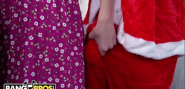  BANGBROS - Blonde And Naughty Santa Christmas Special With Anastasia Knight
